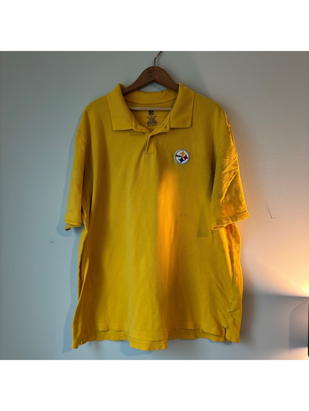Pittsburgh Steelers NFL Polo Shirt Men's XL Gold Yellow Embroidered Logo